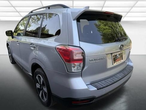 Used 2018 Subaru Forester 2.5i Limited AWD/4WD image 3