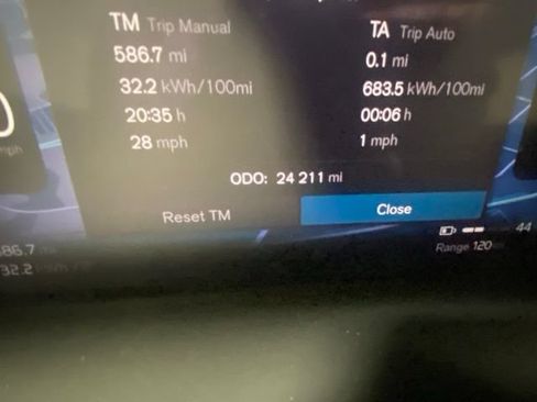 Used 2023 Volvo C40 P8 Recharge Ultimate AWD/4WD image 16
