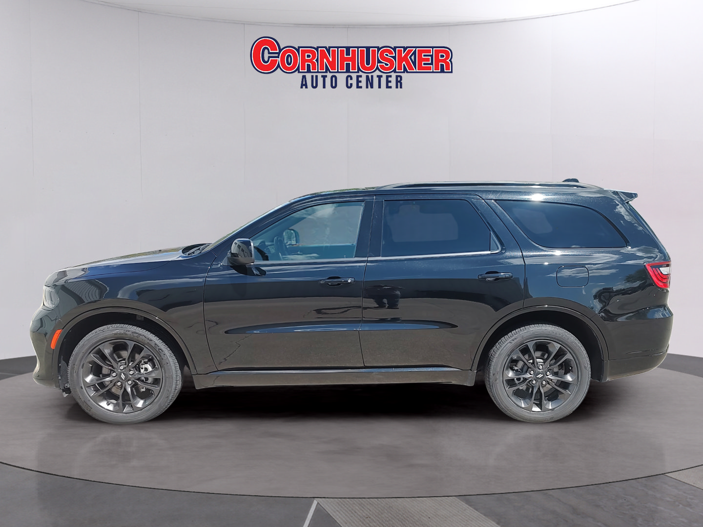 Used 2025 Dodge Durango GT w/ Blacktop Package AWD/4WD image 4