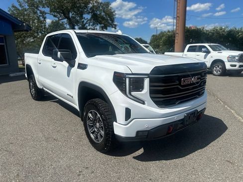 Used 2025 GMC Sierra 1500 AT4 AWD/4WD image 12