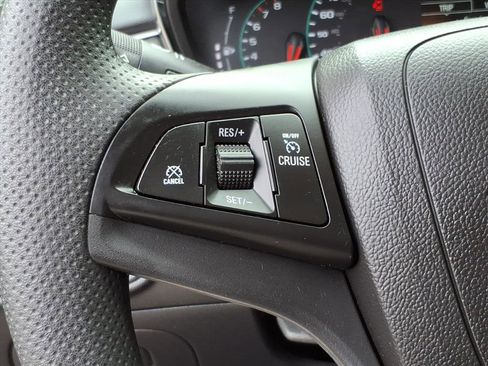 Certified 2022 Chevrolet Trax LS w/ Tint and Cruise Package image 19