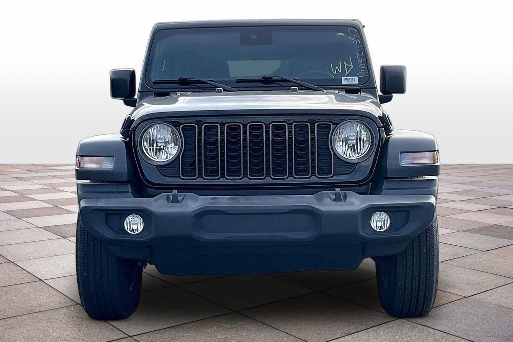 Used 2024 Jeep Wrangler Unlimited Sport AWD/4WD image 3