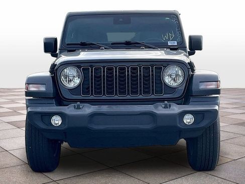 Used 2024 Jeep Wrangler Unlimited Sport AWD/4WD image 3