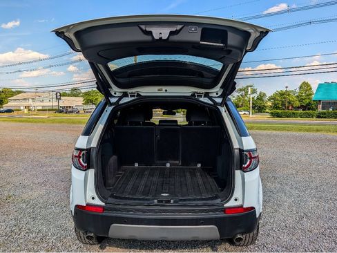 Used 2019 Land Rover Discovery Sport HSE AWD/4WD image 7