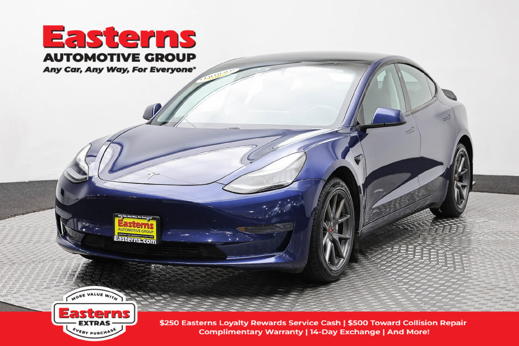 Used 2021 Tesla Model 3 Standard Range Plus RWD image 1