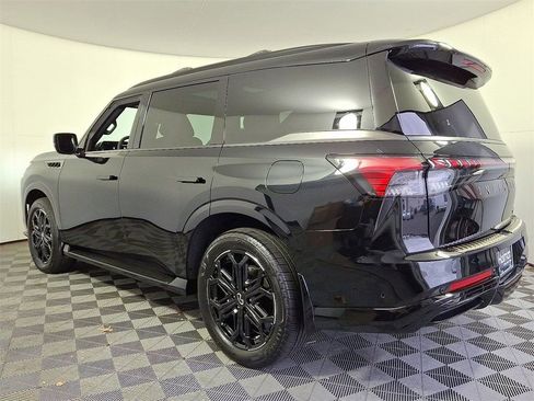 Certified 2026 INFINITI QX80 4WD w/ Sport Exterior Package image 9