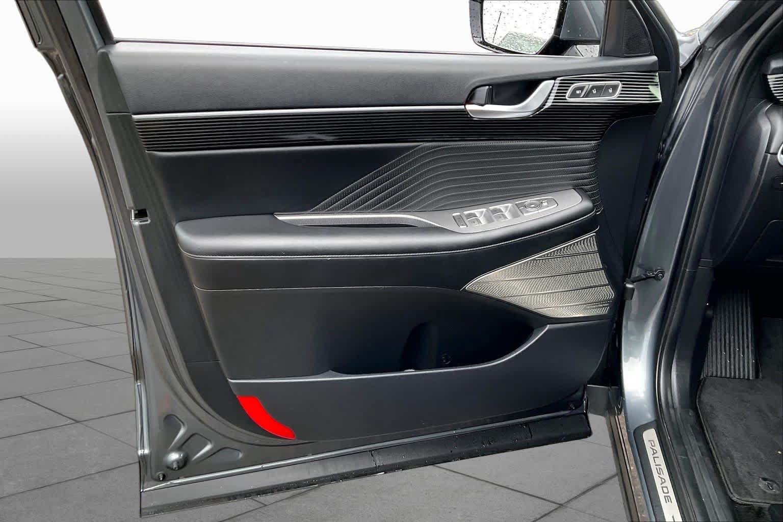 Used 2024 Hyundai Palisade Calligraphy FWD image 21