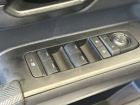 Certified 2025 Toyota Tacoma SR5 image 13