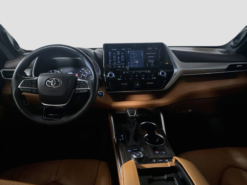 Used 2020 Toyota Highlander Platinum AWD/4WD image 23