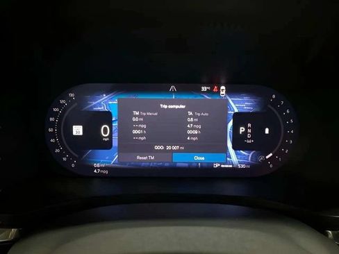 Used 2025 Volvo V60 B5 Cross Country Plus AWD/4WD image 12