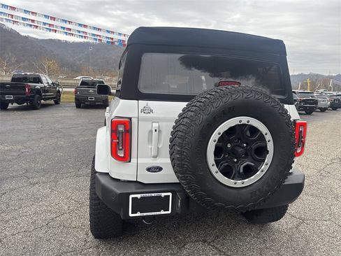 Used 2023 Ford Bronco Outer Banks image 5