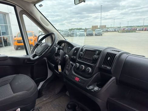 Used 2021 RAM ProMaster 3500 w/ Convenience Group FWD image 14