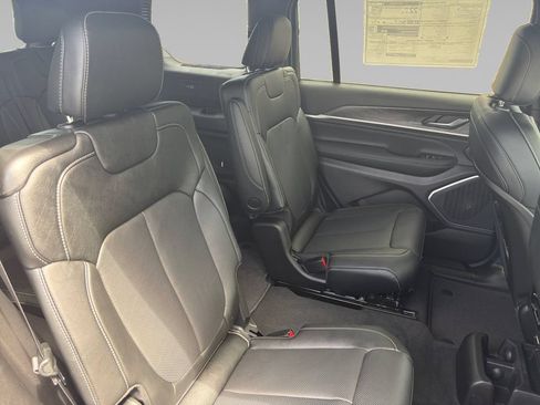 New 2026 Jeep Grand Cherokee L Limited AWD/4WD image 16