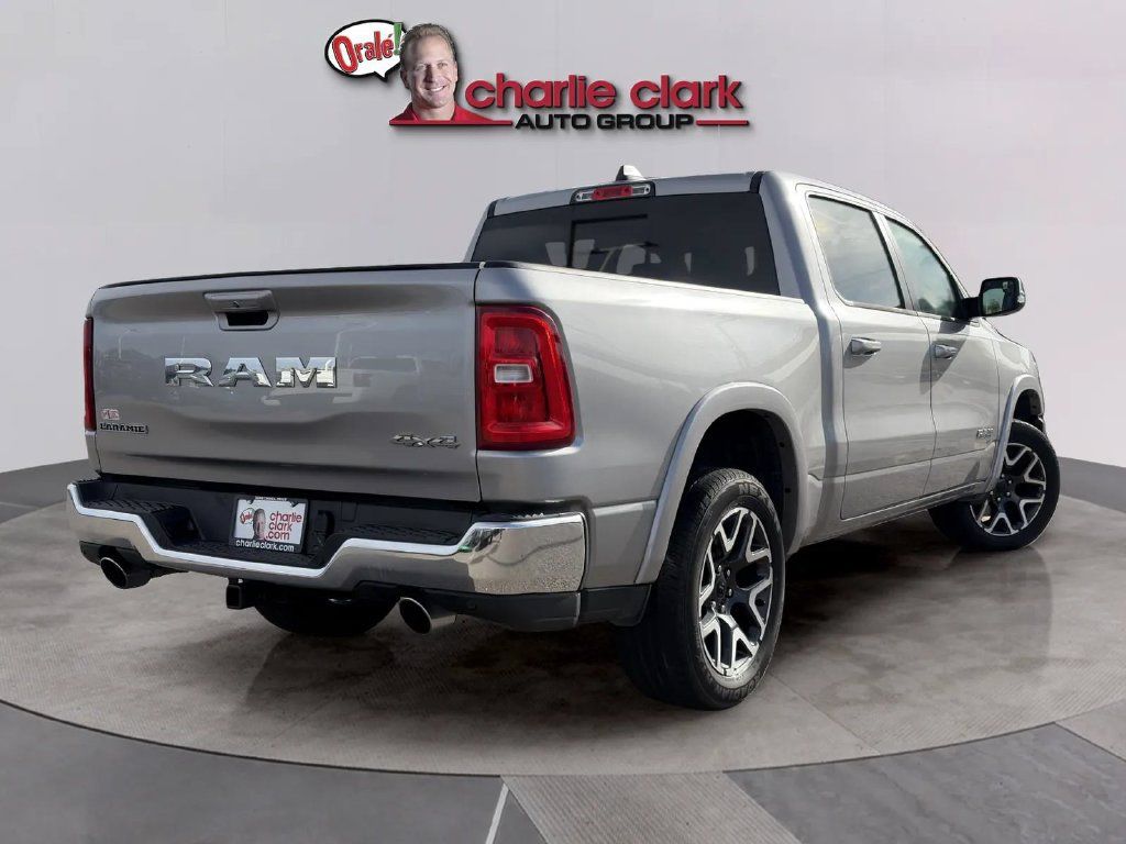 Used 2026 RAM 1500 Laramie AWD/4WD image 4