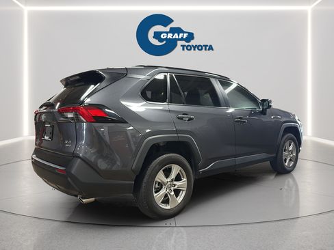 Used 2025 Toyota RAV4 XLE AWD/4WD image 6