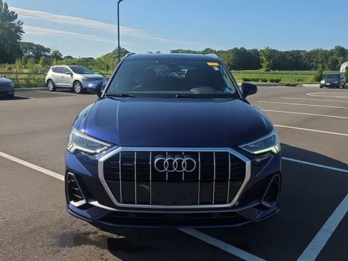 Used 2021 Audi Q3 2.0T Premium Plus w/ Premium Plus Package AWD/4WD image 2