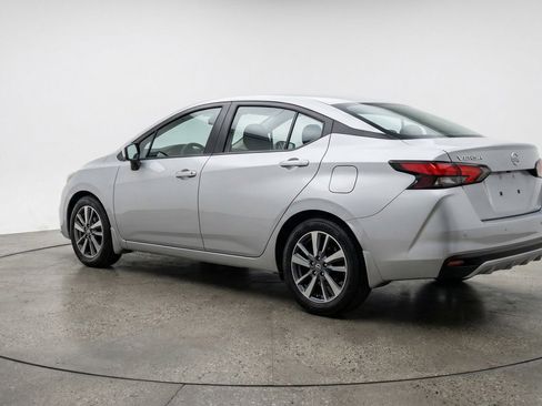Used 2025 Nissan Versa SV FWD image 6
