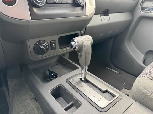 Used 2018 Nissan Frontier SV image 20