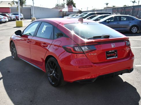 Used 2024 Honda Civic Sport image 6