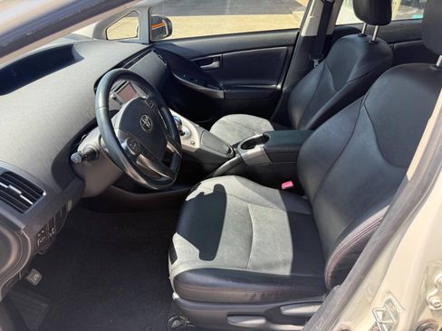 Used 2013 Toyota Prius FWD image 9