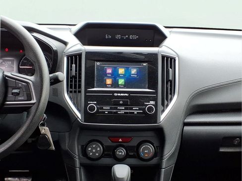 Used 2018 Subaru Crosstrek 2.0i AWD/4WD image 11