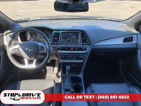 Used 2018 Hyundai Sonata Limited w/ Cargo Package image 11
