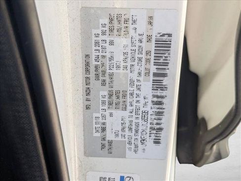 Used 2018 MAZDA CX-5 Touring w/ Preferred Equipment Package FWD image 22