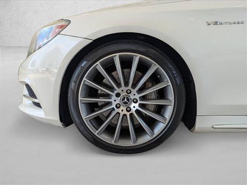 Used 2017 Mercedes-Benz S 550 Sedan image 13