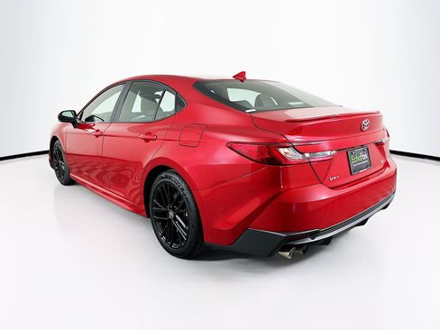 Used 2025 Toyota Camry SE FWD image 5