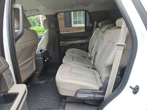 Used 2020 Ford Expedition Limited RWD image 27