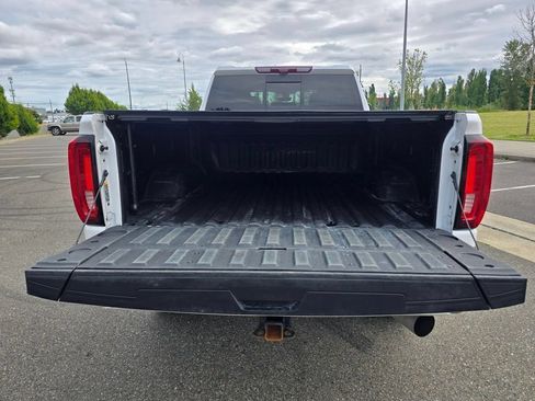 Used 2022 GMC Sierra 3500 Denali w/ Denali Ultimate Package AWD/4WD image 18
