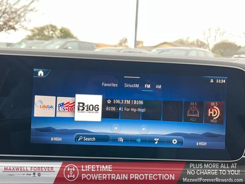 Used 2025 Mercedes-Benz GLE 450e 4MATIC image 8