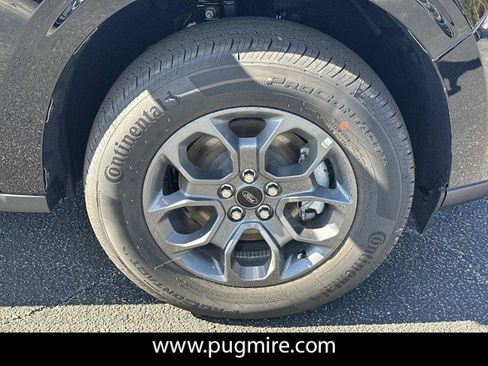 New 2025 Ford Maverick XLT image 12