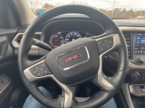 Used 2023 GMC Acadia Denali image 20