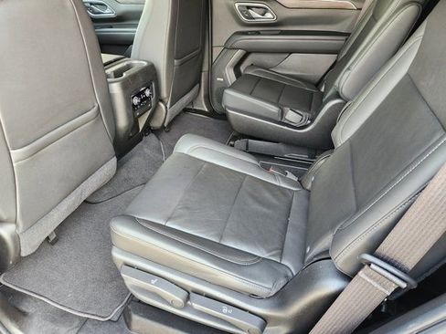 Used 2021 Chevrolet Tahoe Z71 w/ Z71 Signature Package image 31