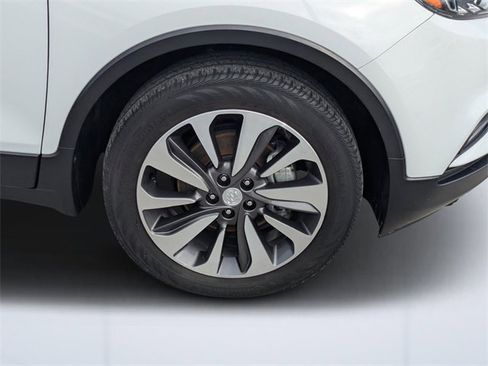 Used 2017 Buick Encore Premium image 10