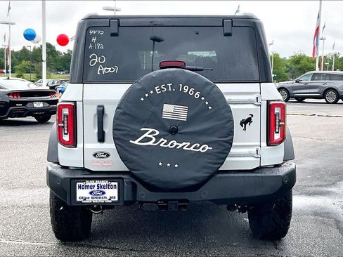 New 2026 Ford Bronco Outer Banks AWD/4WD image 4