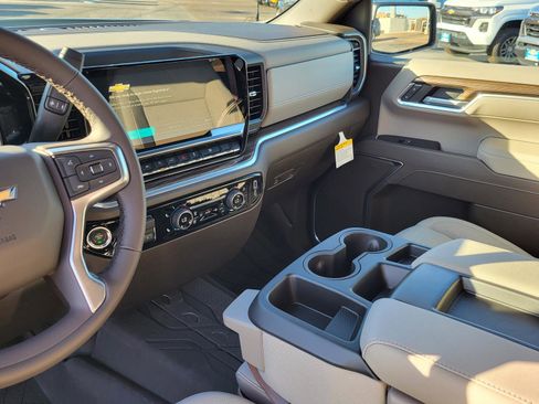 New 2026 Chevrolet Silverado 1500 LT w/ Convenience Package II RWD image 17