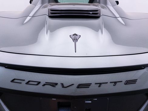 Used 2024 Chevrolet Corvette Stingray Preferred Conv w/ Battery Protection Package RWD image 2