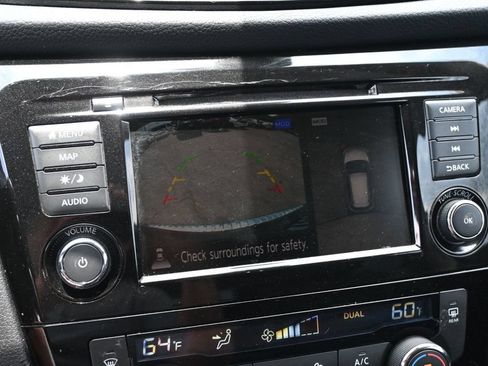 Used 2020 Nissan Rogue SV w/ Premium Package FWD image 12