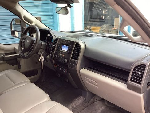 Used 2022 Ford F250 XL w/ STX Appearance Package image 29