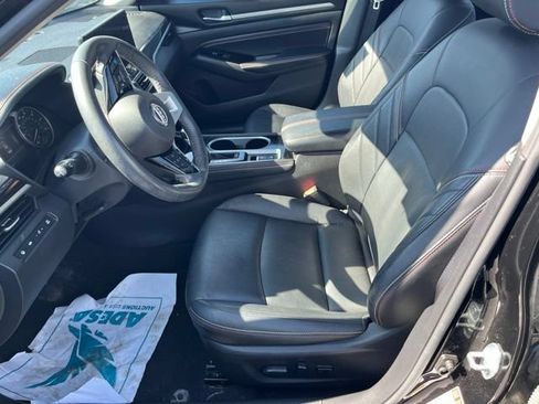 Used 2023 Nissan Altima 2.5 SR AWD/4WD image 7
