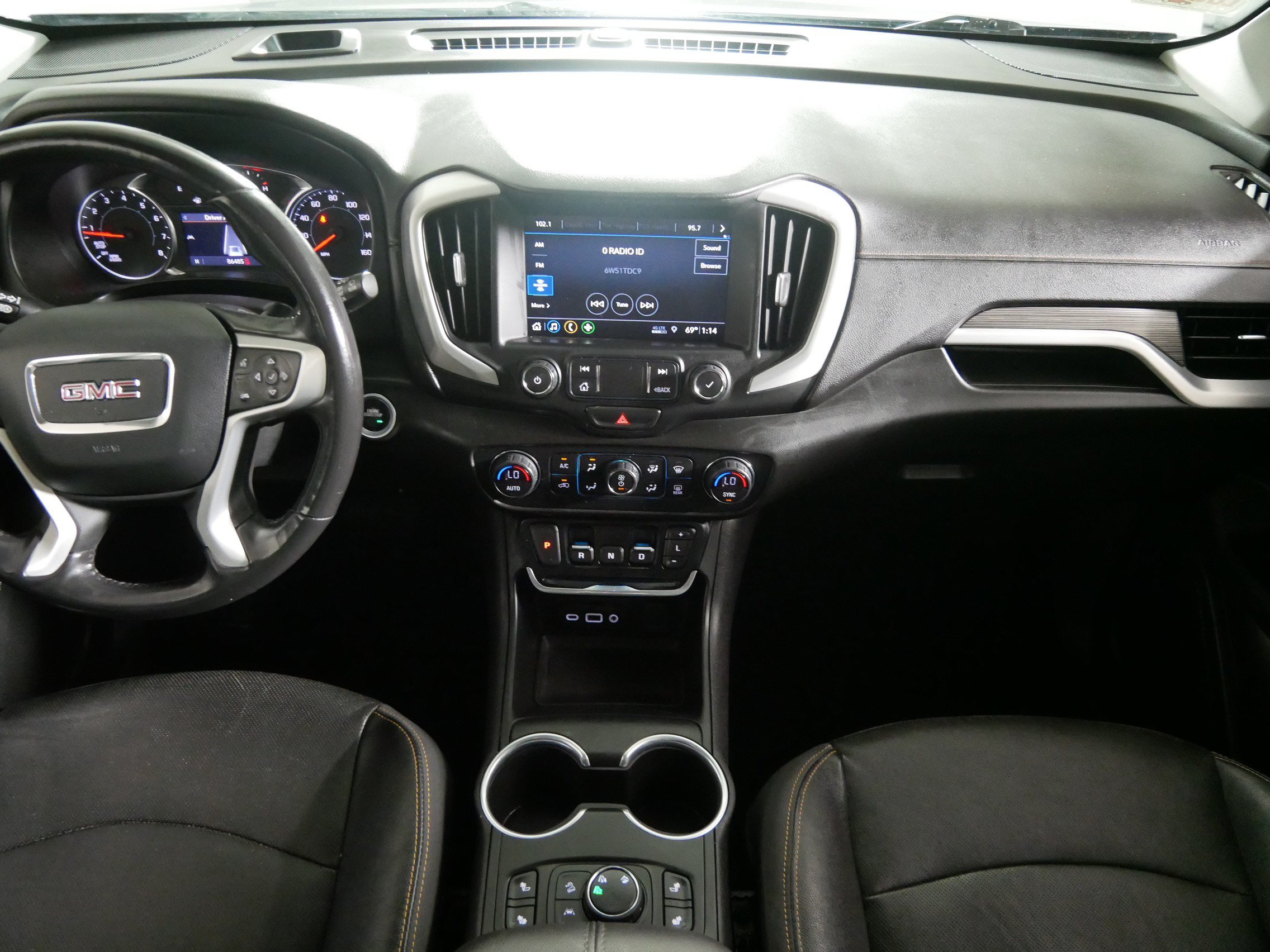 Used 2021 GMC Terrain SLT AWD/4WD image 10