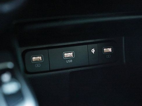 Used 2023 Kia Sorento EX image 37