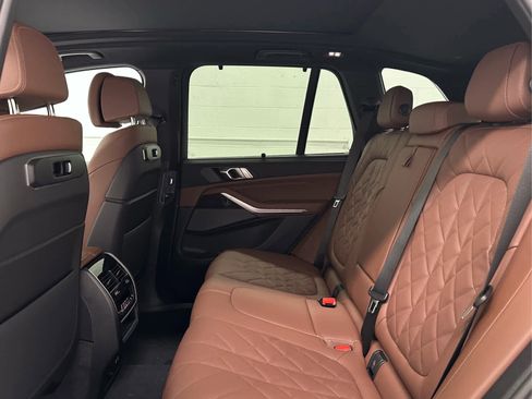 Used 2026 BMW X5 xDrive40i w/ Climate Comfort Package image 15