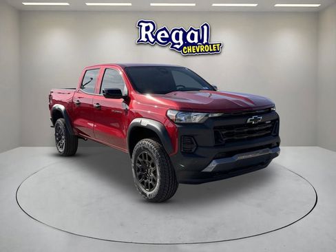 New 2026 Chevrolet Colorado Trail Boss AWD/4WD image 1