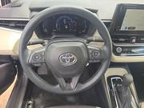 Used 2026 Toyota Corolla LE FWD image 14