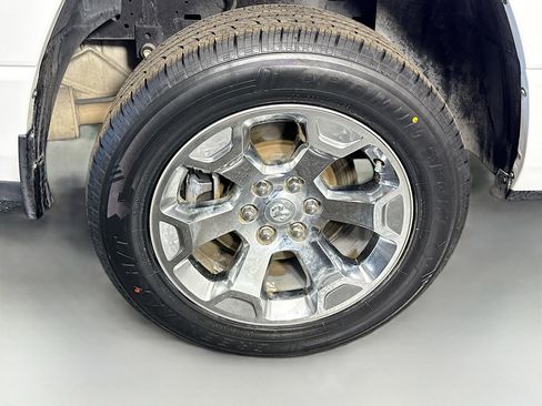 Used 2019 RAM 1500 Big Horn image 33