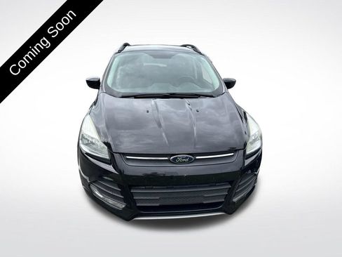 Used 2016 Ford Escape SE w/ Equipment Group 201A FWD image 2
