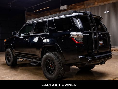 Used 2022 Toyota 4Runner TRD Off-Road Premium image 6